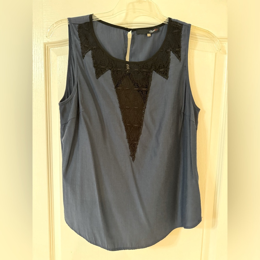 Sugar lips large top. Loose fitting. Front is mesh see through with embroidery